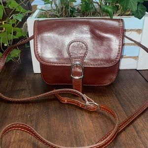 Vera Pelle Crossbody